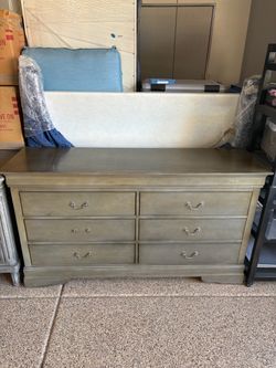 Large Gray 6-Drawer Wood Dresser