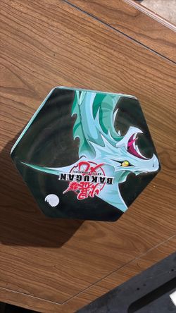 (For pickup only) tin case full of bakugan