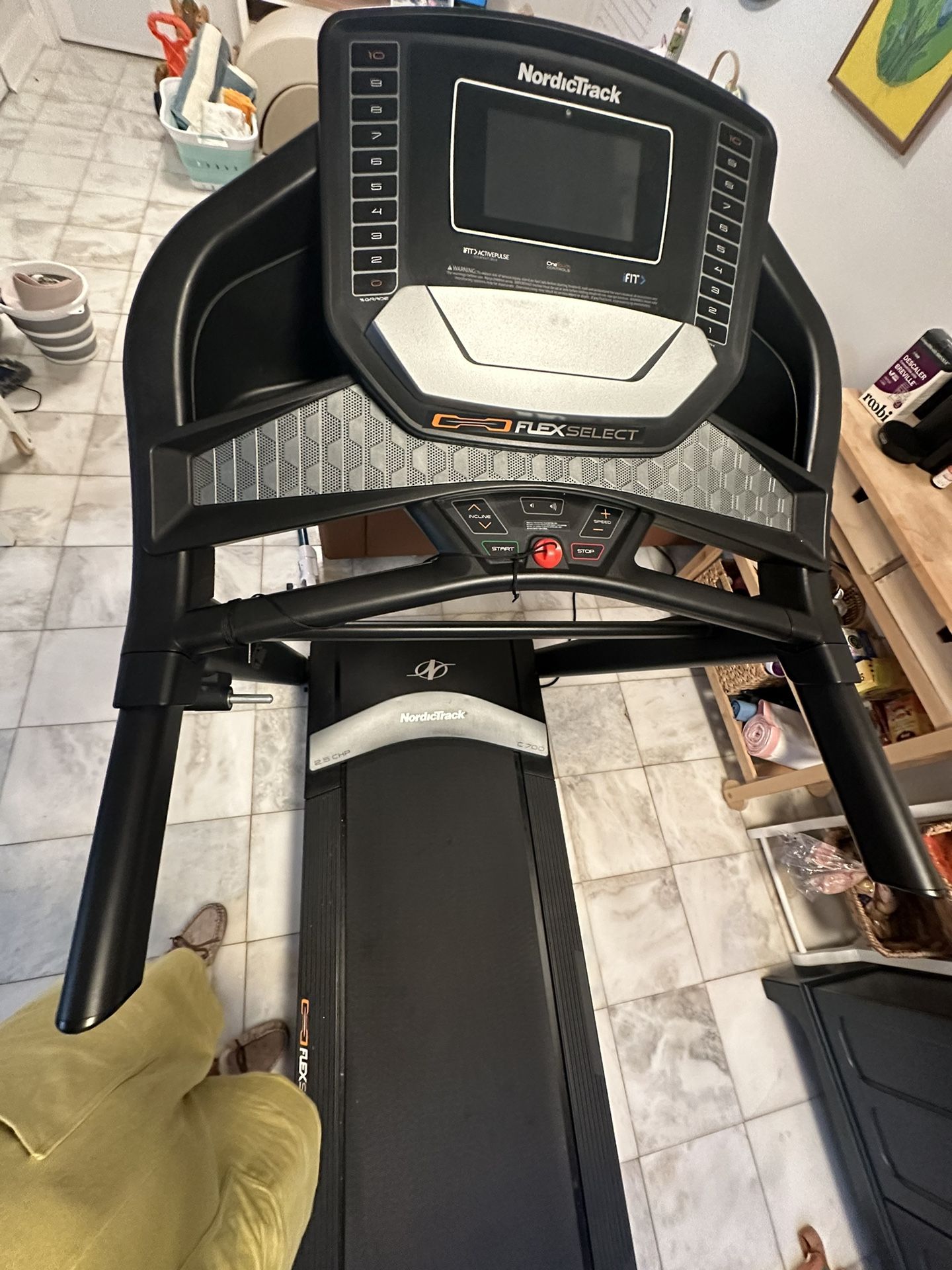 NordicTrack C700 2.5 CHP Folding Treadmill