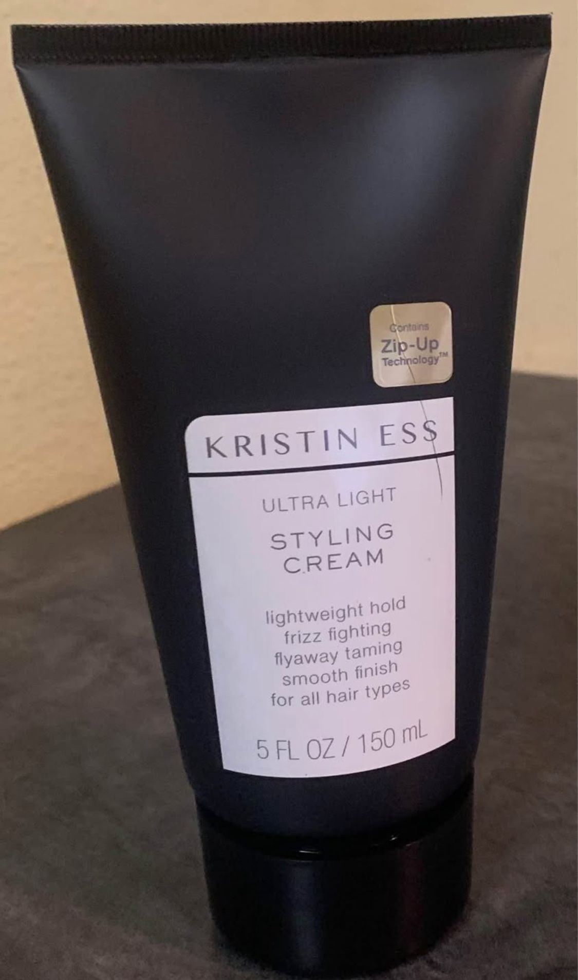 Kristin Ess Hair Ultra Light Styling Cream 