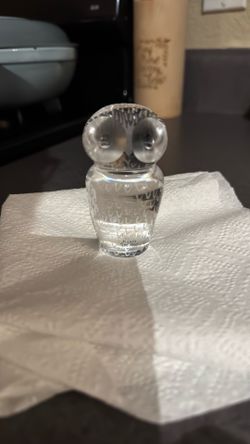 Vtg Kosta Sweden Glass Owl Figurin 