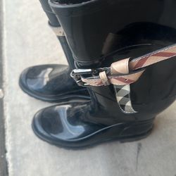 Burberry rain boots