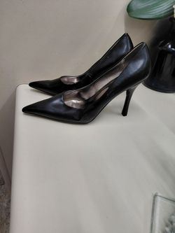 High heel dress shoes