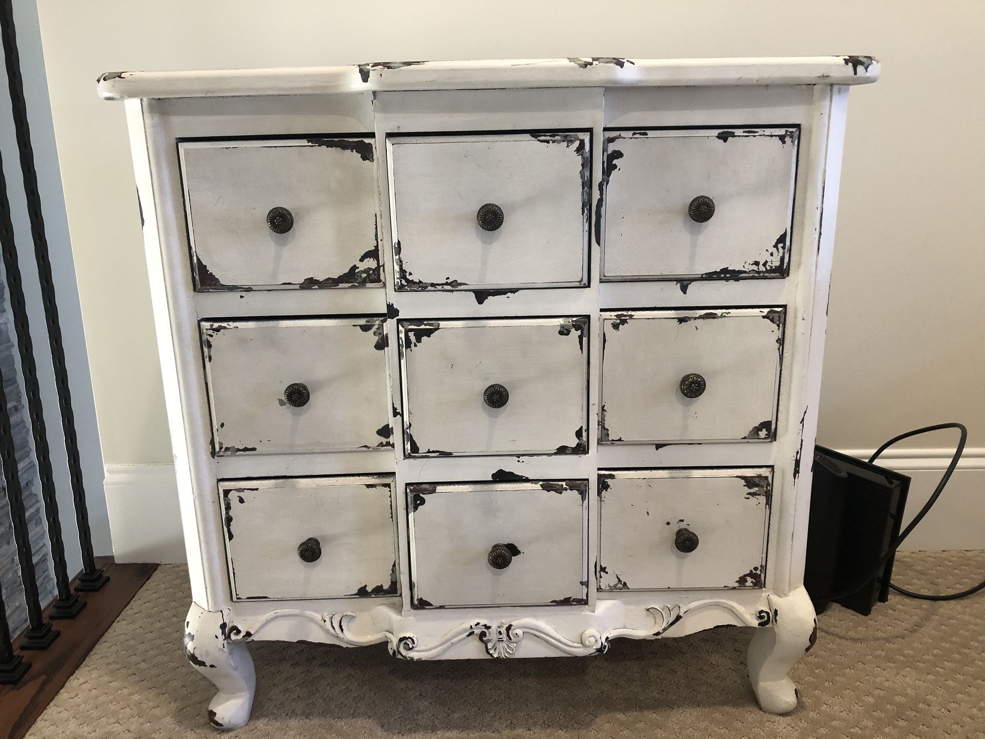 Chest Of Drawers / Bedside Table