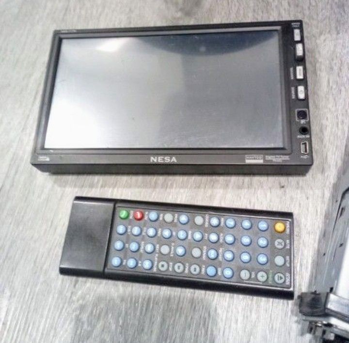 NESA Touchscreen Stereo