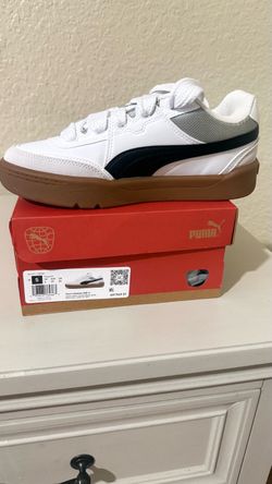 Brand new pumas size 5y 6.5 women’s