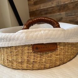 Dua design changing basket $50