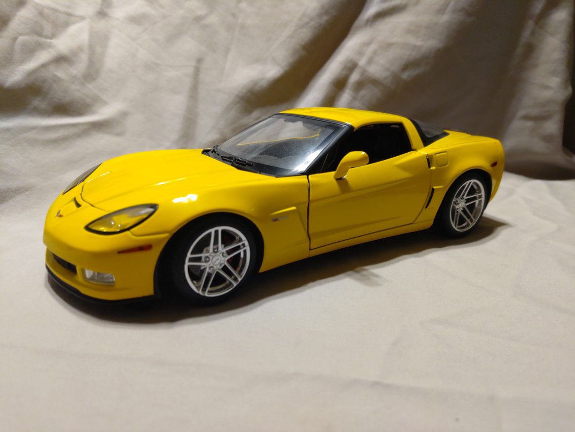 1/18 Hot Wheels Corvette Z06