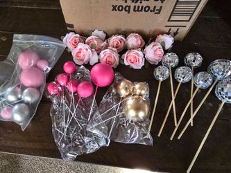 Cowgirl party decorations