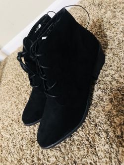 Women’s boots size 6, size 8 , size 10