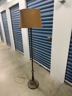 Standing lamp