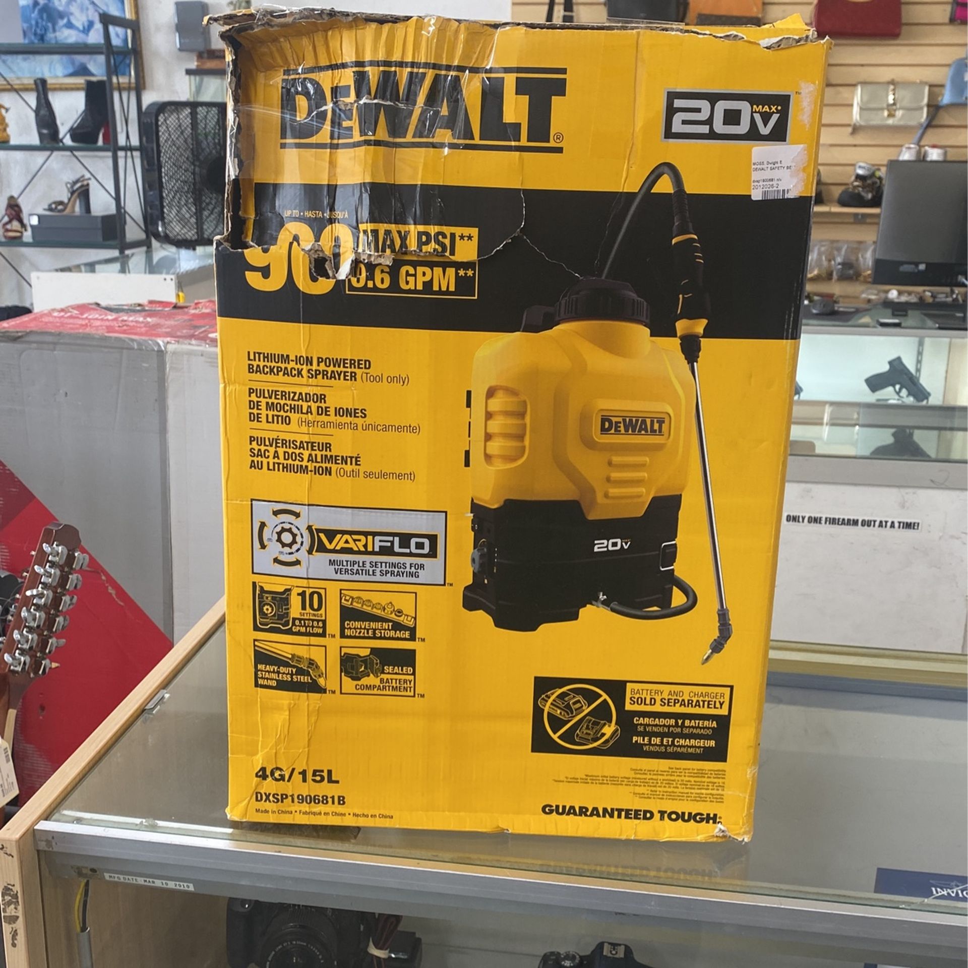 Dewalt DXSP190681B, Lithium-ion Powered Backpack Sprayer ( Tool Only )