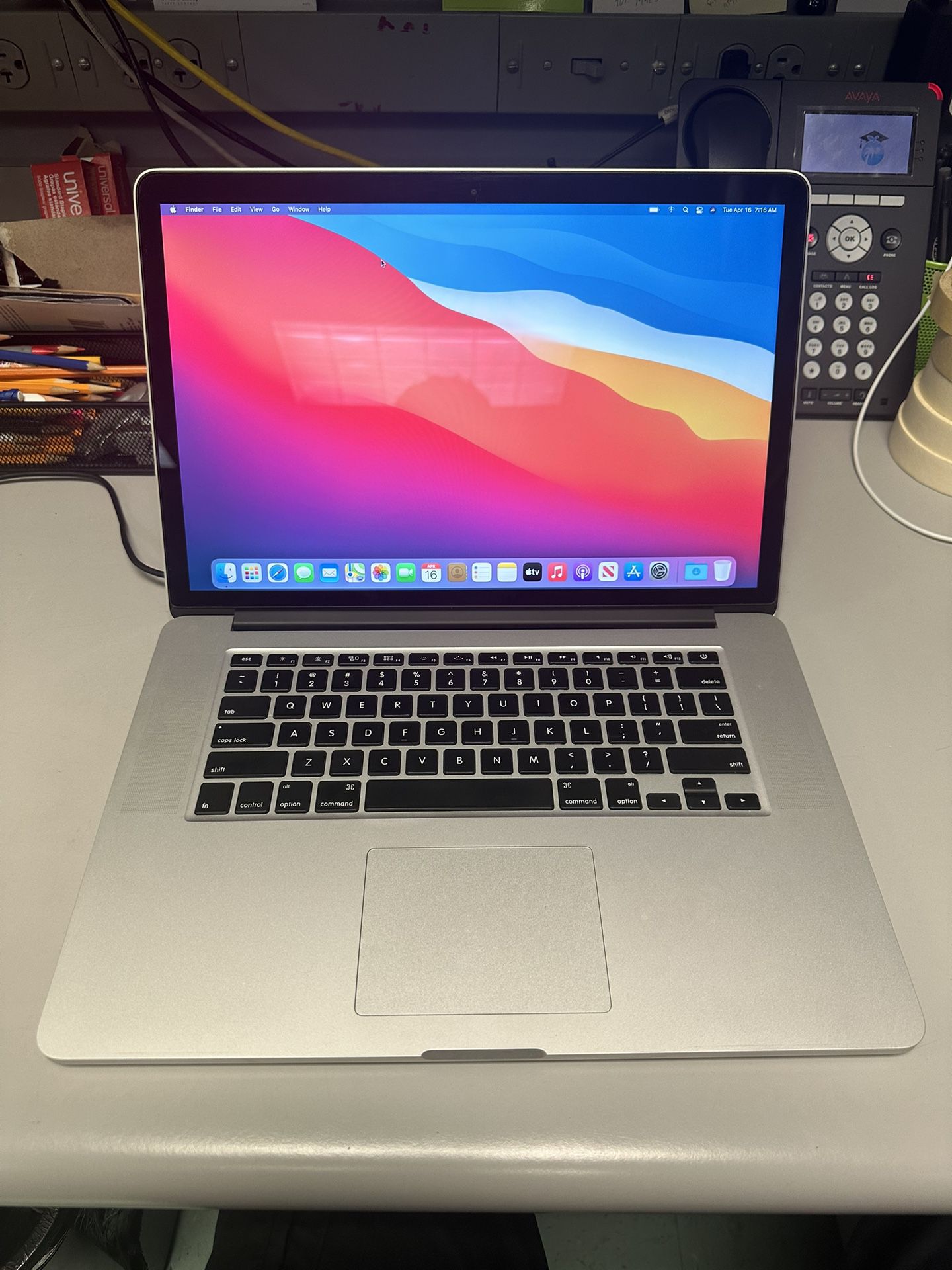 MacBook Pro 15-inch (1 TB Storage | 16 GB Ram)