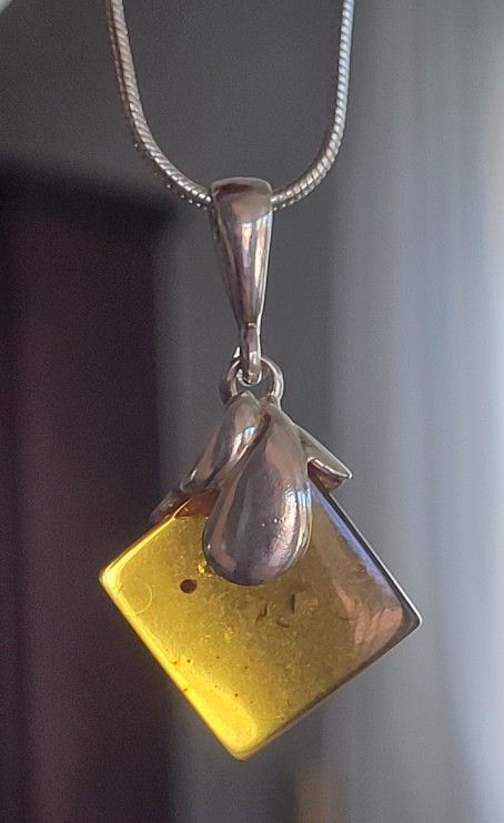Baltic Amber Neclace Set In Stirling Silver 