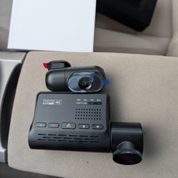 Viofo 4K dashcam (Front + rear)