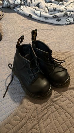 Doc martins airwair with bouncing  soles