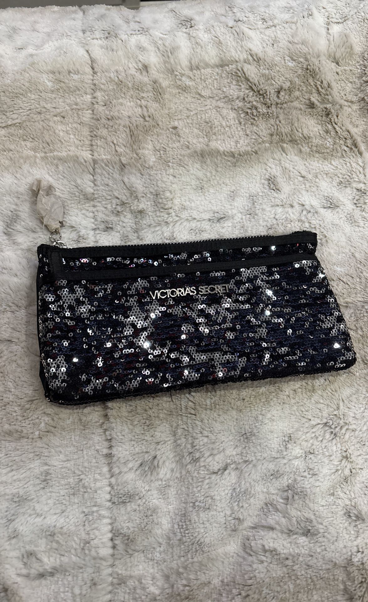 bling Victoria’s secret purse