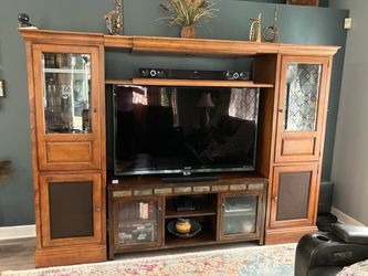 Solid wood Entertainment group