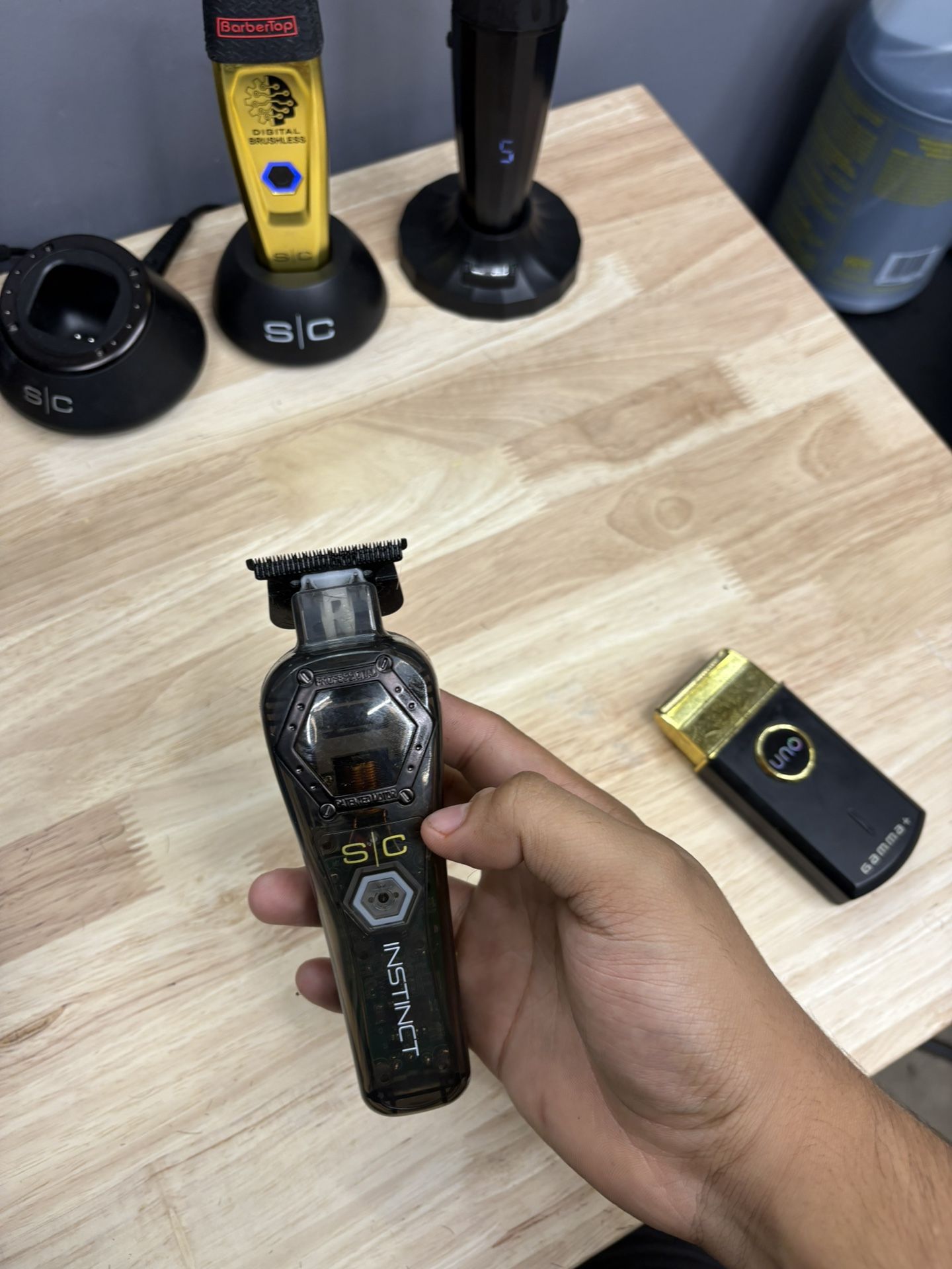 Trimmers 