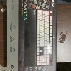 Razer Blackwidow V3 Roblox edition