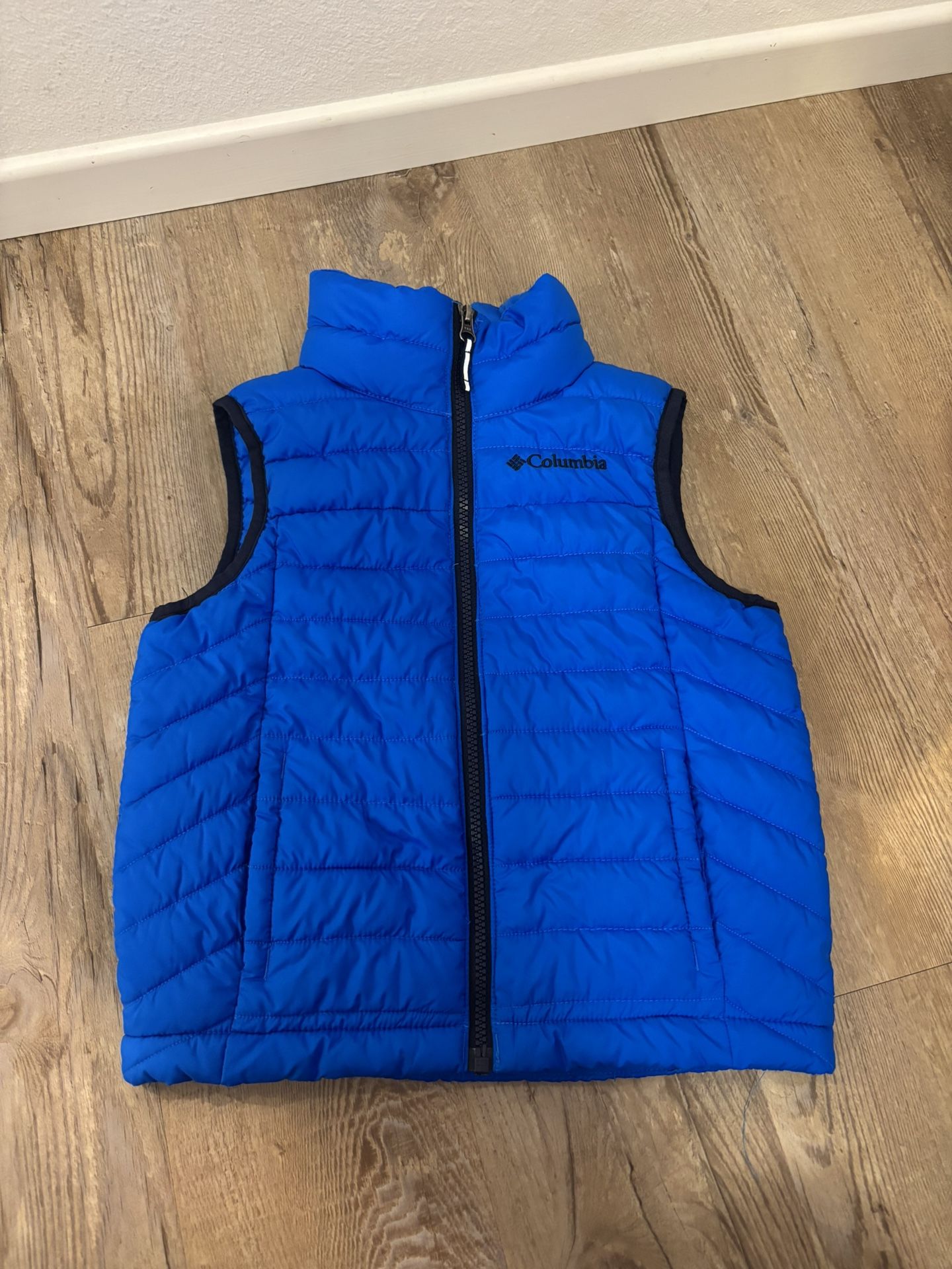 Boys Columbia Puffer Vest Size 4-5