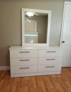 Dresser with mirror