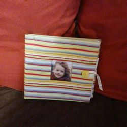 NEW PHOTO ALBUM holds 200 4× 6 Pictures $15