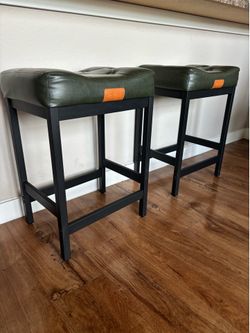 2 Bar Stools