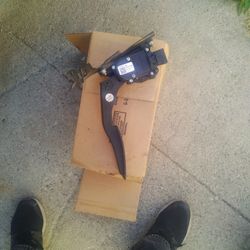 Gas Pedal Chevy Van 2008