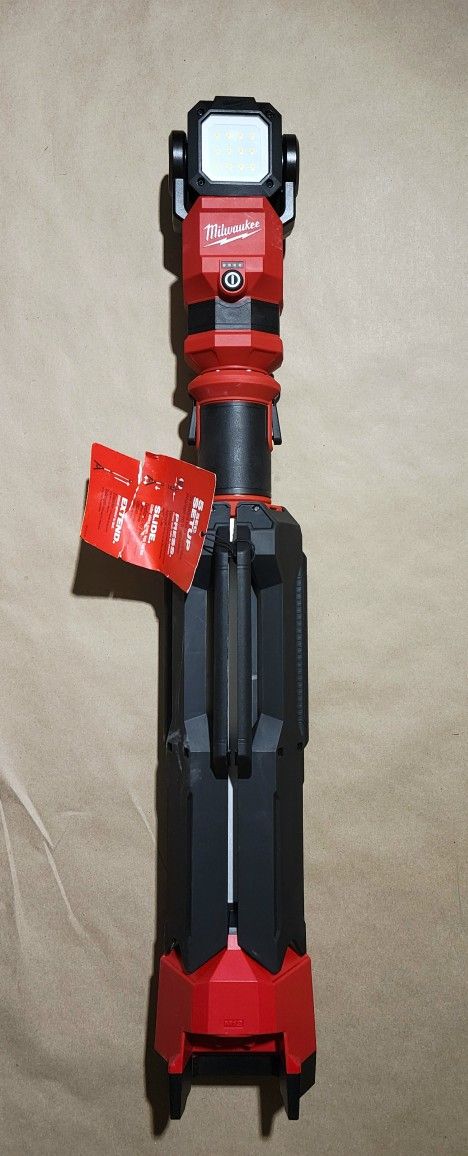 Milwaukee
M12 12-Volt Lithium-Ion Cordless 1400 Lumen ROCKET LED Stand Work Light