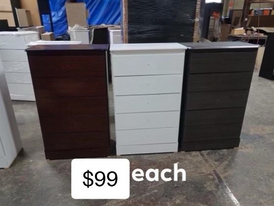 Chest W/5 Drawers Furniture