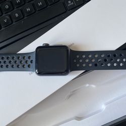 Apple Watch Series 3 Nike Edition - See Description