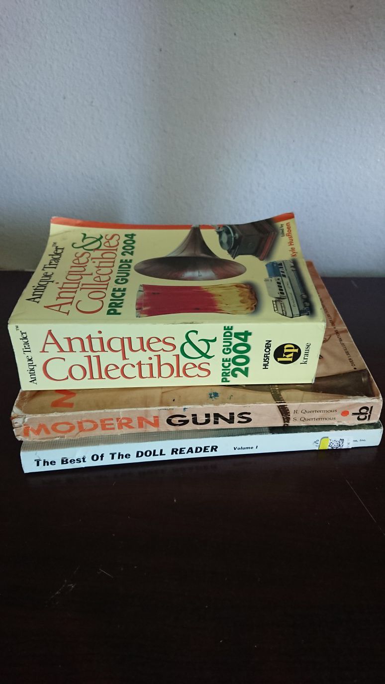 Collectors books bundle of 3