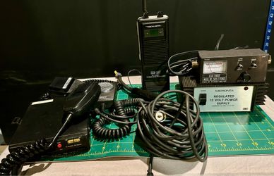 Complete Vintage 40-Channel CB Radio Base Station Setup & Handheld