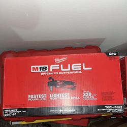 Milwaukee M18 Fuel Hole Hawg 