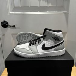 Jordan 1 Mid Light Smoke Grey