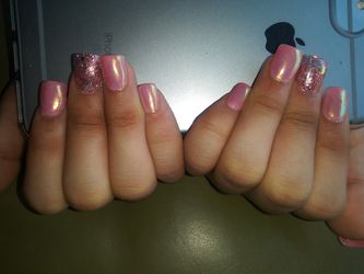 Ago uñas en mi casa empezando en 20 dólares