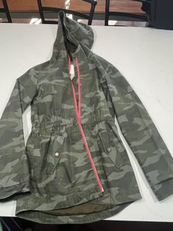 Girls Lighter Jacket Size 10/12 Cute Jot Pink Accent like New