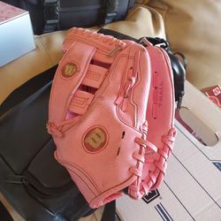 Small Childs Pink Baseball Glove Wilson