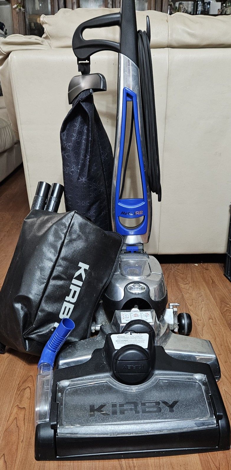 KIRBY VACUMN & SHAMPOO CLEANER