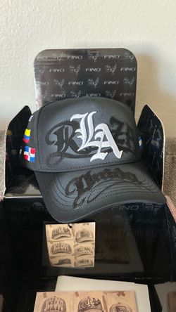 Fino la raza hat