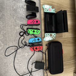 Nintendo Switch W/ Extra Joy Cons/ Hori Grips. Carrying Case 