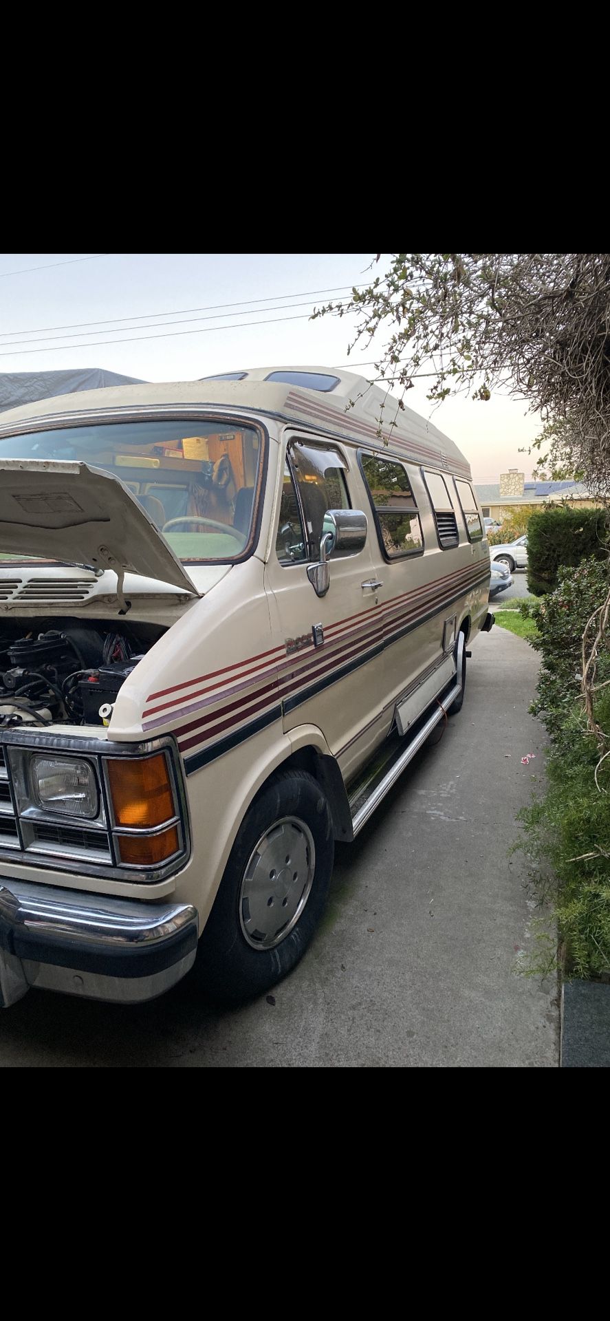 1989 Dodge Roadtrek