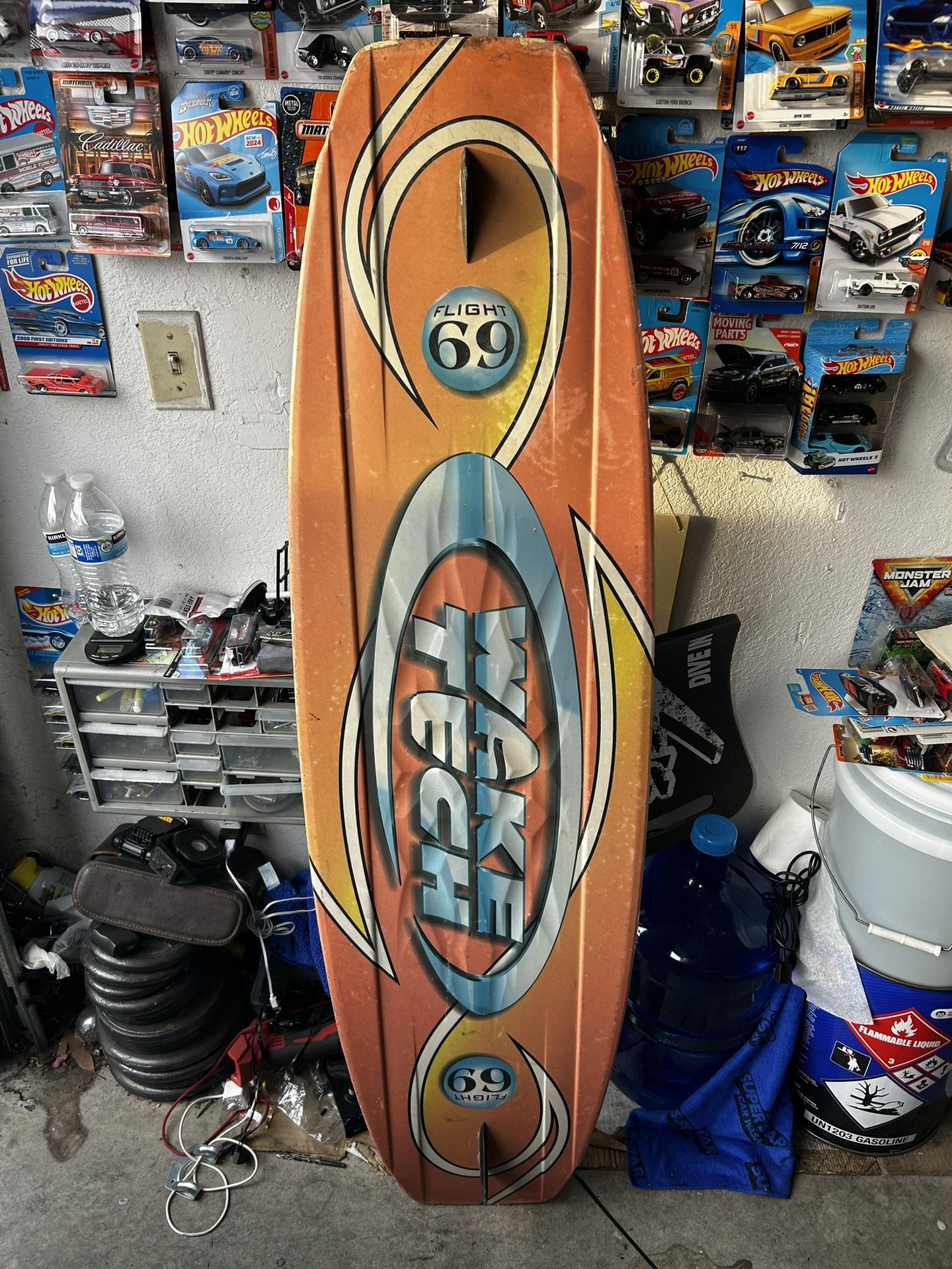 Wake Tech Flight 69 Wakeboard