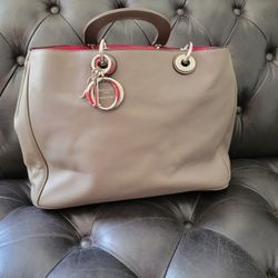 CHRISTION DIOR TOTE W/STRAP