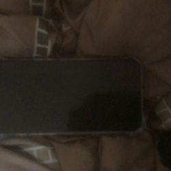 iPhone 16e