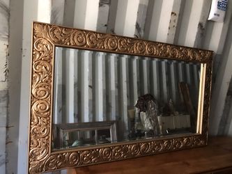 Beautiful Antique Style Mirror Approx 55x34