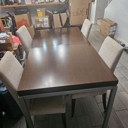 Dining Table, 4 Chairs $100