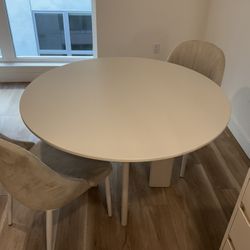 Round Dining Table Set