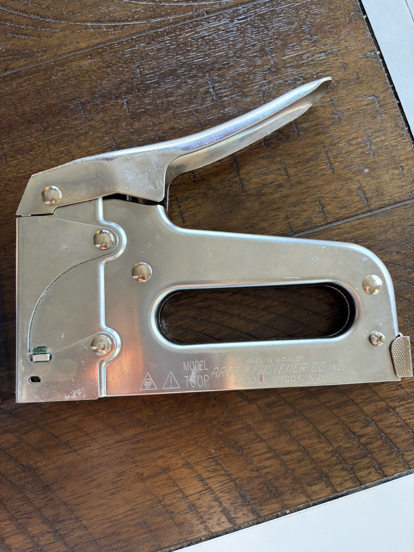 Heavy Duty Staple Gun